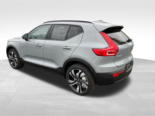 Gray Metallic 2026 Volvo XC40 B5 Plus