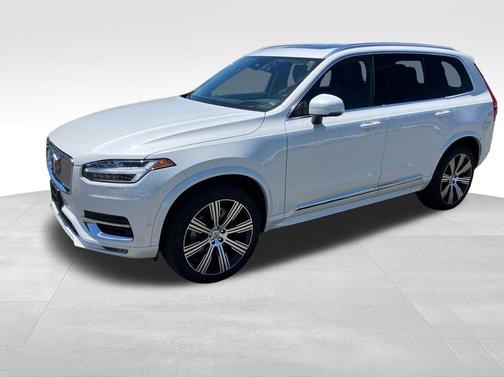 Crystal White Metallic 2024 Volvo XC90 B6 Ultimate Bright Theme 7-Seater