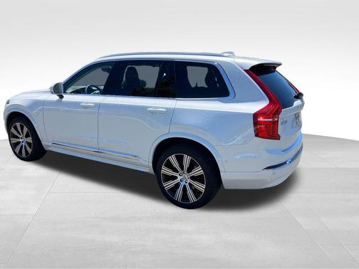 Crystal White Metallic 2024 Volvo XC90 B6 Ultimate Bright Theme 7-Seater