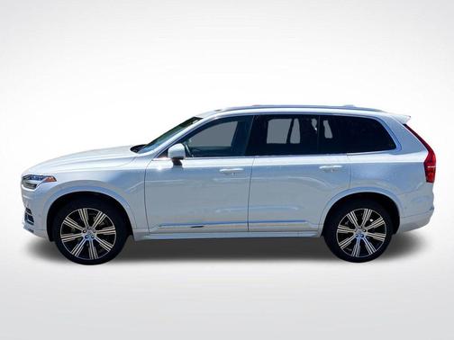 Crystal White Metallic 2024 Volvo XC90 B6 Ultimate Bright Theme 7-Seater