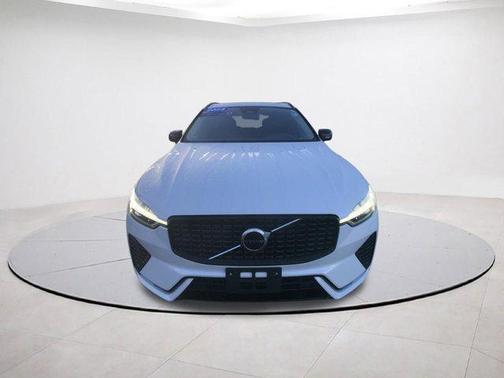 2025 Volvo XC60 B5 Core