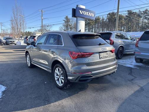 2024 Audi Q3 45 S line Premium