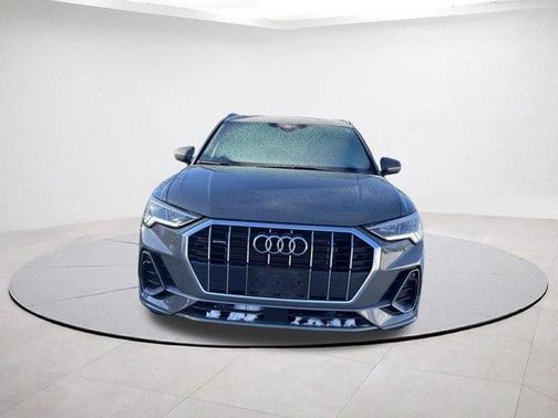 2024 Audi Q3 45 S line Premium