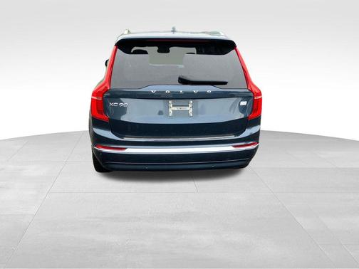 Denim Blue Metallic 2023 Volvo XC90 Recharge Plug-In Hybrid T8 Ultimate Bright Theme 7-Seater