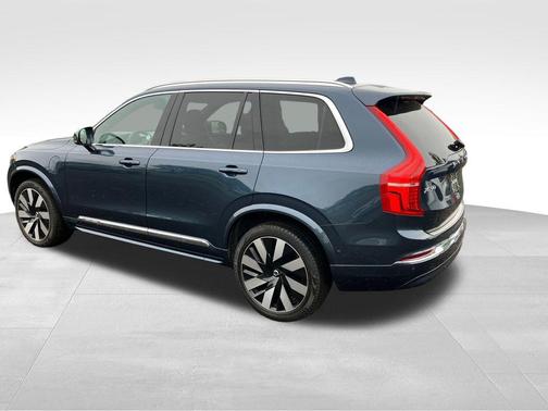 Denim Blue Metallic 2023 Volvo XC90 Recharge Plug-In Hybrid T8 Ultimate Bright Theme 7-Seater
