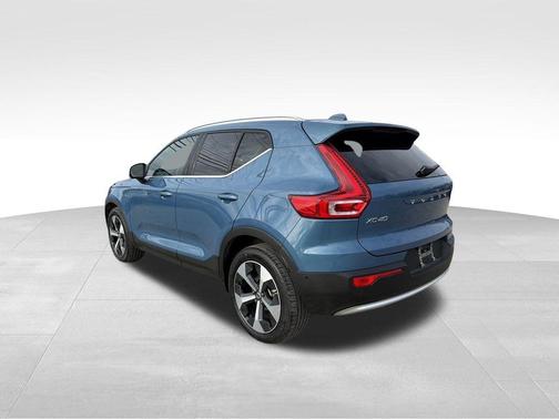 Blue 2025 Volvo XC40 B5 Plus Bright Theme