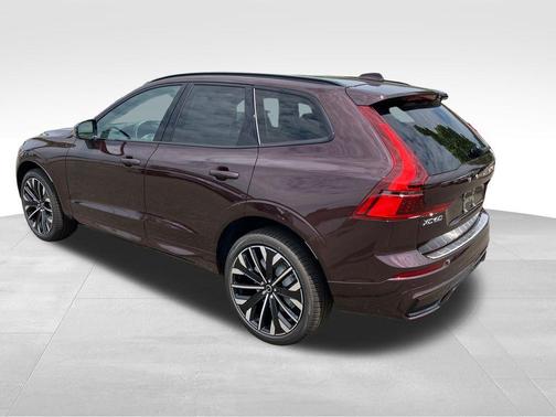 Mulberry 2026 Volvo XC60 B5 Ultra
