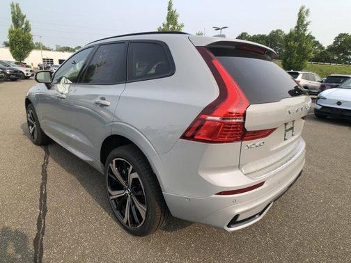2025 Volvo XC60 Plug-In Hybrid T8 Ultra