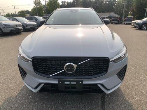 2025 Volvo XC60 Plug-In Hybrid T8 Ultra