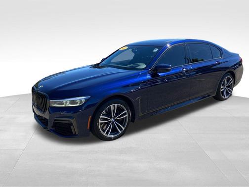 Tanzanite Blue II Metallic 2022 BMW 740 i xDrive
