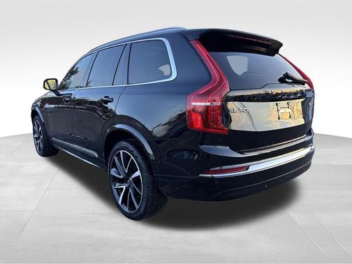 2023 Volvo XC90 B6 Plus 6-Seater