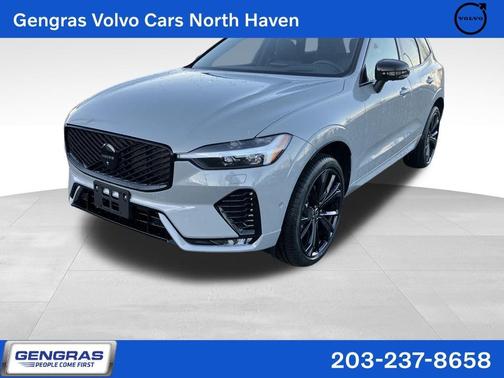 2026 Volvo XC60 B5 Ultra Black Edition