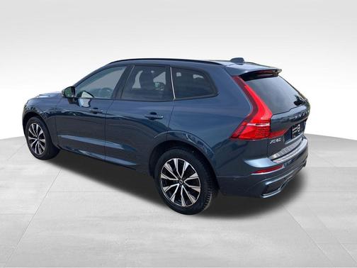 Denim Blue Metallic 2023 Volvo XC60 B5 Plus Dark Theme