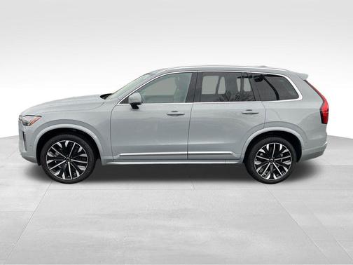Metallic 2025 Volvo XC90 B6 Plus 7-Seater