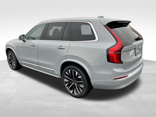 Metallic 2025 Volvo XC90 B6 Plus 7-Seater