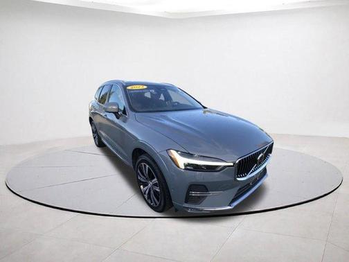 2023 Volvo XC60 B5 Plus Bright Theme