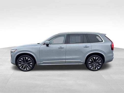 2025 Volvo XC90 B6 Plus 7-Seater