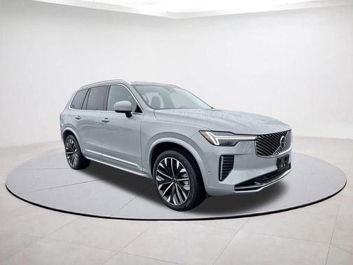 2025 Volvo XC90 B6 Plus 7-Seater