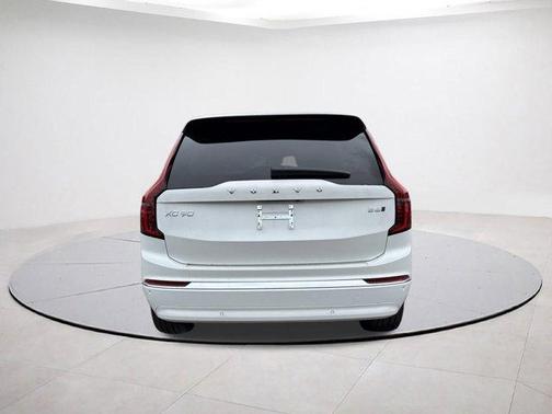 2026 Volvo XC90 B6 Plus 7-Seater
