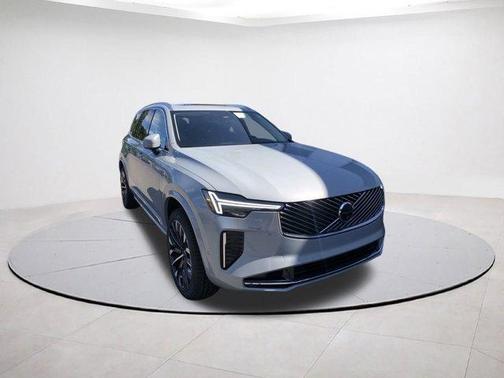 2026 Volvo XC90 B5 Plus 7-Seater