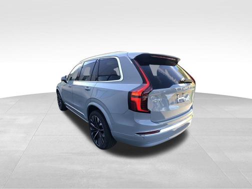 2026 Volvo XC90 B5 Plus 7-Seater