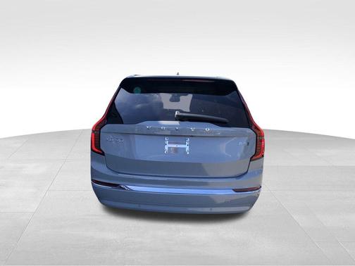 2026 Volvo XC90 B5 Plus 7-Seater