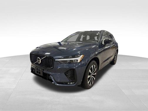 2025 Volvo XC60 B5 Plus