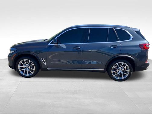 Arctic Gray Metallic 2022 BMW X5 xDrive40i