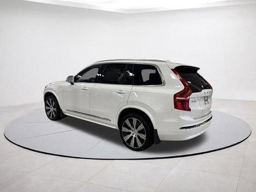 2023 Volvo XC90 Recharge Plug-In Hybrid T8 Plus Bright Theme 7 Passenger
