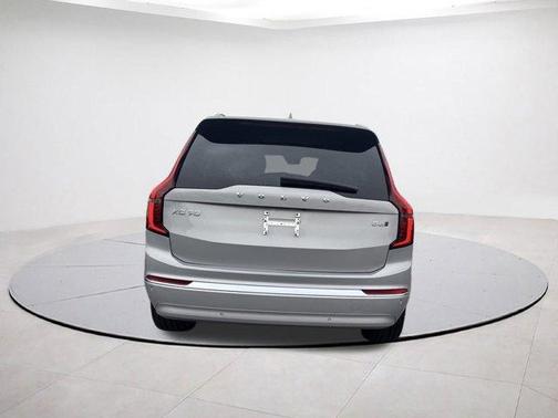 2025 Volvo XC90 B6 Plus 7-Seater