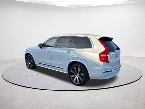 2024 Volvo XC90 B6 Ultimate Bright Theme 7-Seater