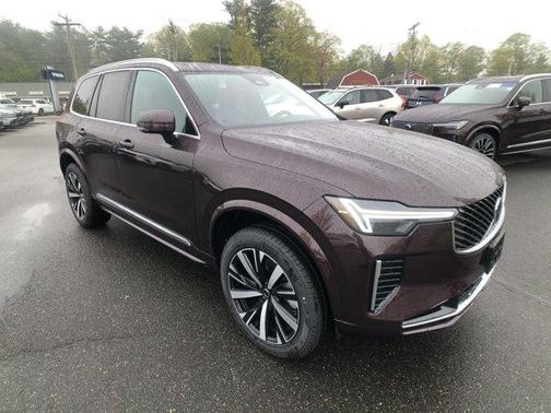 2025 Volvo XC90 B5 Core