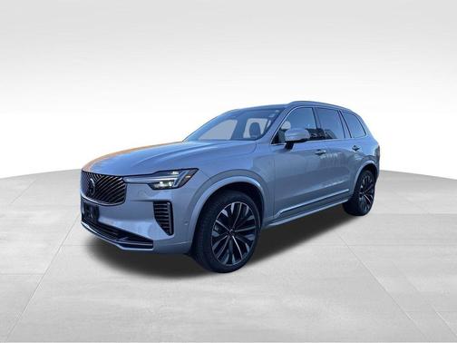 2025 Volvo XC90 B6 Plus 7-Seater