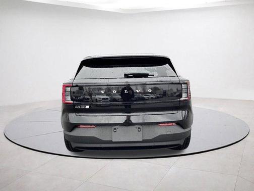 2026 Volvo EX30 Twin Motor Ultra