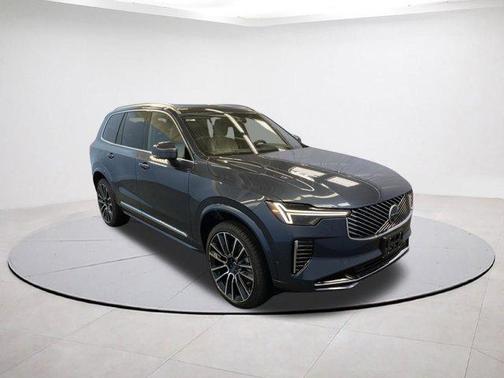 2026 Volvo XC90 B5 Plus 7-Seater