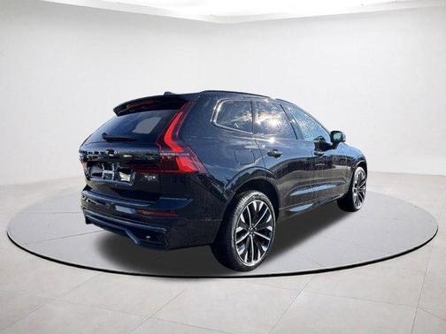 2026 Volvo XC60 Plug-In Hybrid T8 Ultra