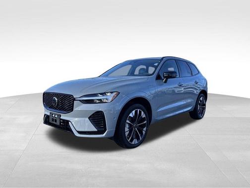 Gray Metallic 2026 Volvo XC60 Plug-In Hybrid T8 Plus