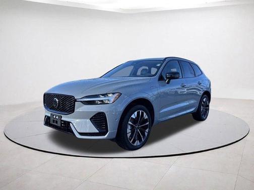 2026 Volvo XC60 Plug-In Hybrid T8 Plus