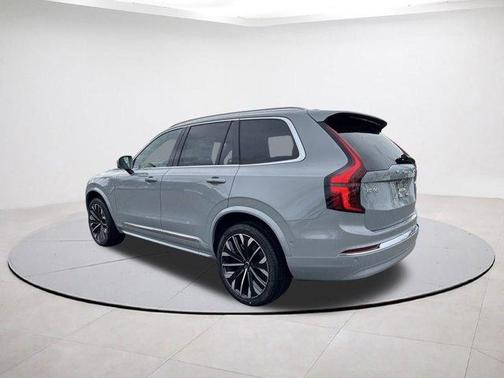 2026 Volvo XC90 B6 Ultra 7-Seater