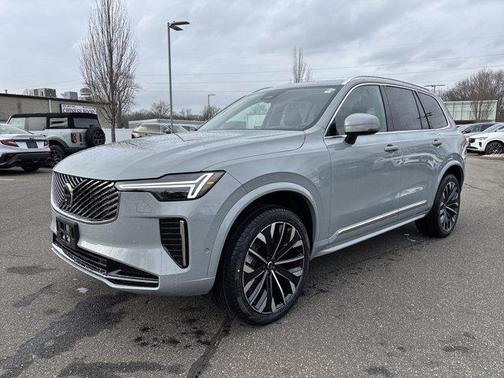 2026 Volvo XC90 B6 Ultra 7-Seater