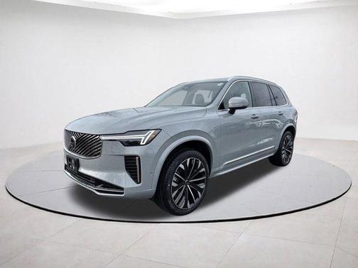 2026 Volvo XC90 B6 Ultra 7-Seater