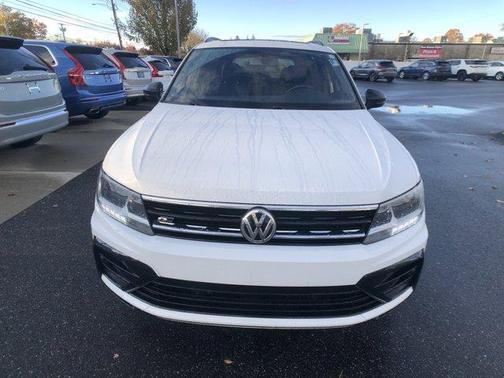 2021 Volkswagen Tiguan 2.0T SE R-Line Black