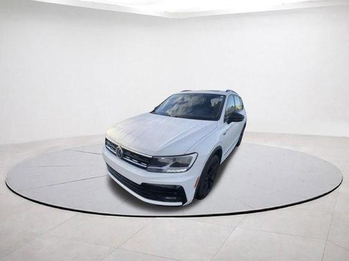 2021 Volkswagen Tiguan 2.0T SE R-Line Black
