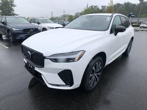 2025 Volvo XC60 B5 Core