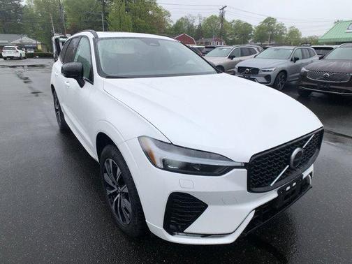 2025 Volvo XC60 B5 Core