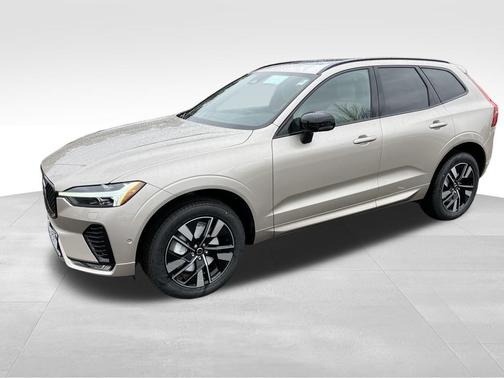 Bright 2026 Volvo XC60 B5 Plus