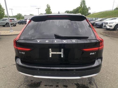2023 Volvo V90 Cross Country B6 Ultimate