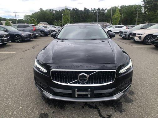 2023 Volvo V90 Cross Country B6 Ultimate