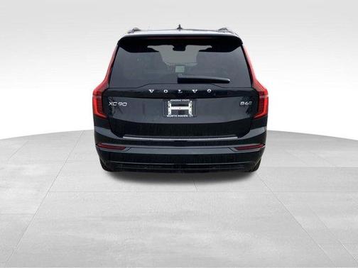 2026 Volvo XC90 B6 Ultra Dark Theme 6-Seater