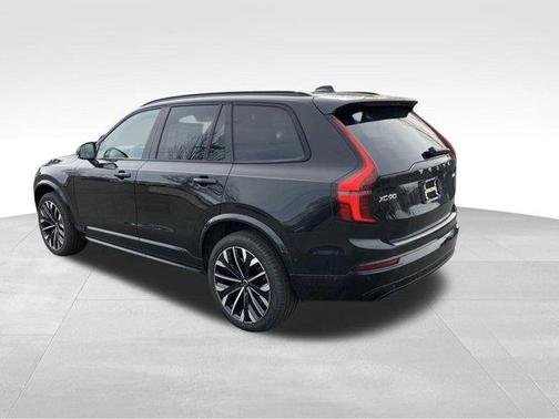 2026 Volvo XC90 B6 Ultra Dark Theme 6-Seater